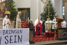 Aussendung der Sternsinger im Hohen Dom zu Fulda (Foto: Karl-Franz Thiede)